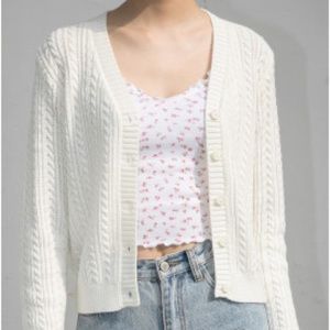 Brandy Melville Elizabeth Cardigan